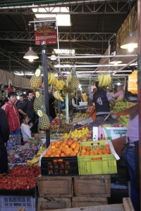 Very busy fruit and veg markets in Santiago!